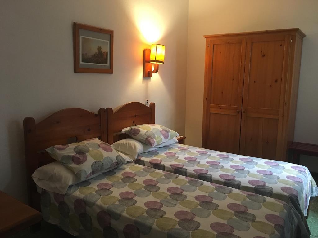 Pension Casa Austria Calella Esterno foto