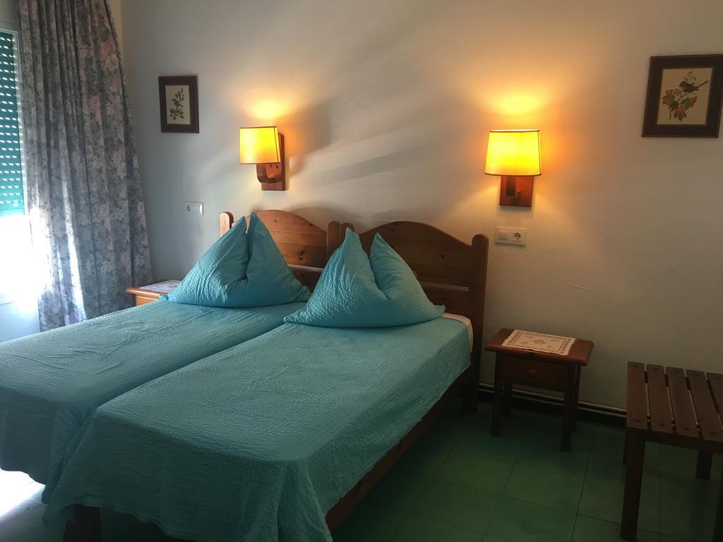 Pension Casa Austria Calella Esterno foto